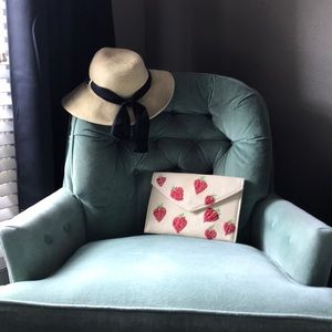 Strawberry straw clutch beehive